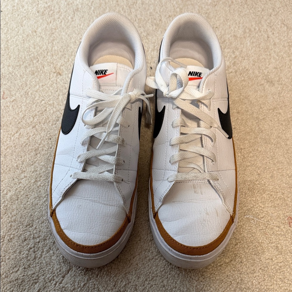 Nike Men's White and Tan Sneakers